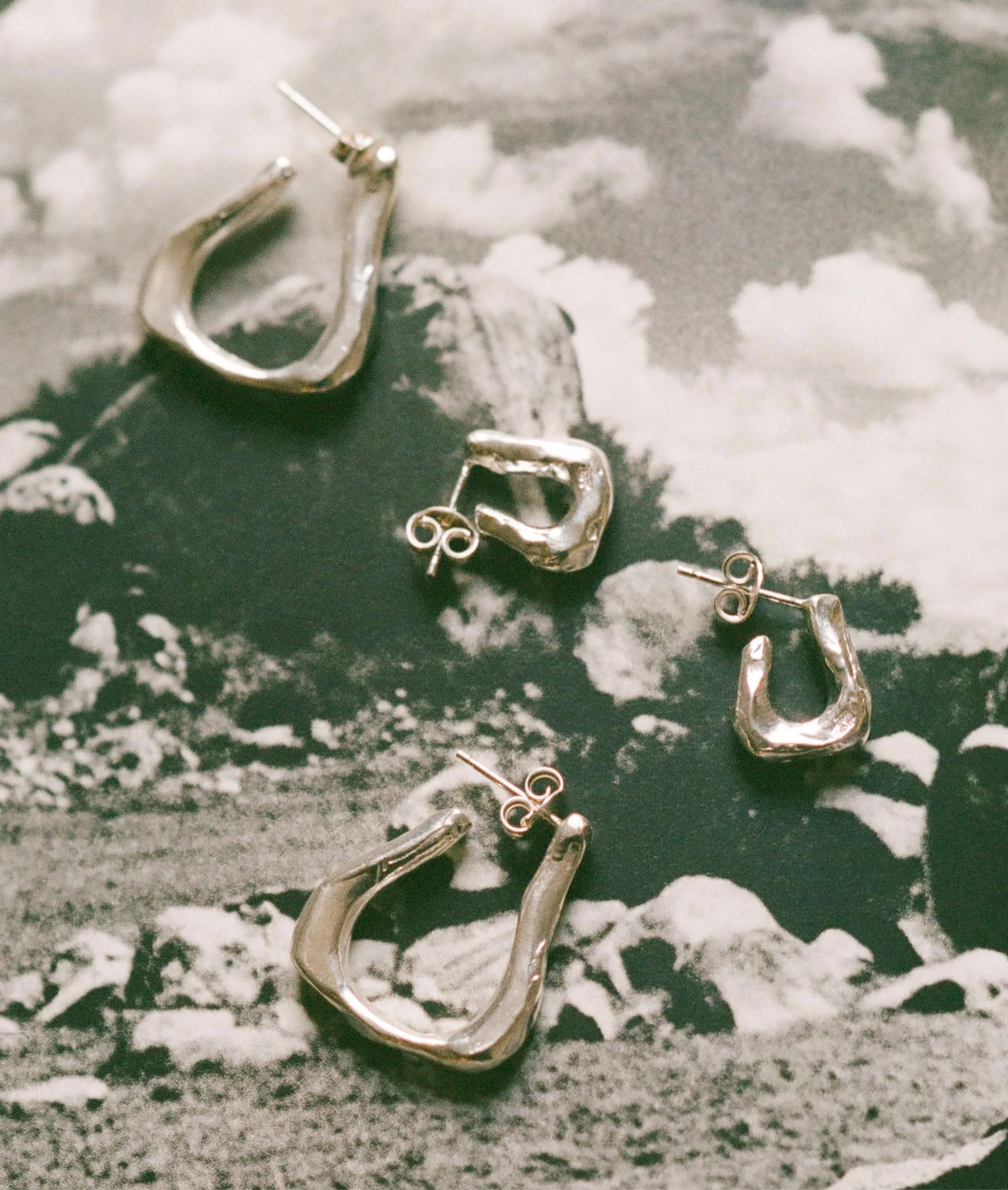 The Link of Wanderlust Hoops - Image 4